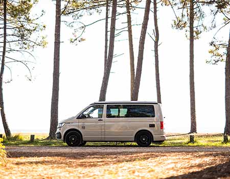 VW Campervan à Louer Pour Explorer La Côte