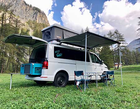 Rent a campervan in the Alps with the Van Baxter rooftop